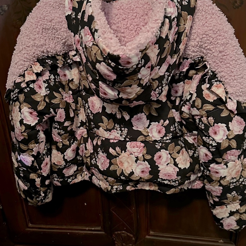 For Love and Lemons Floral Puffer Jacket - Picture 8 of 9